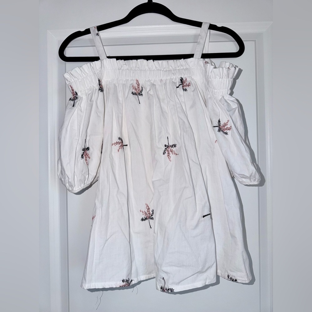 Pink Martini Women’s Floral Off-Shoulder White Top size Small - Picture 2 of 6